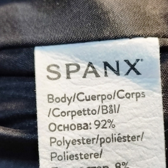 Spanx Womens Leather-Like Moto Jacket Vegan Faux Zip Front Luxe Black Size S - Picture 6 of 6